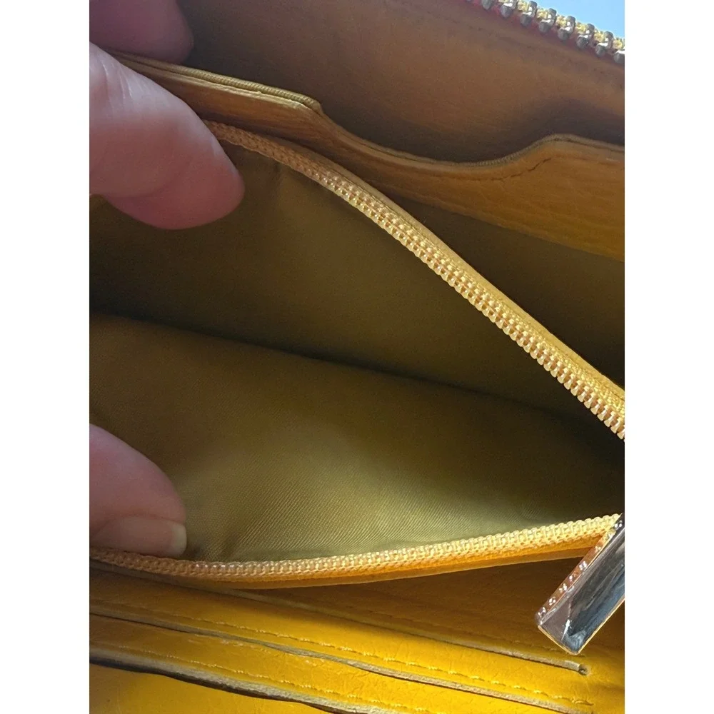 Tory Burch Miller Zip Continental Wallet Yellow Leather Wristlet Preppy Luxury‎